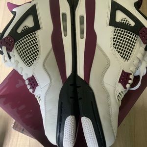 Size 10.5 - Jordan 4 Retro x Paris Saint-Germain Bordeaux 2020